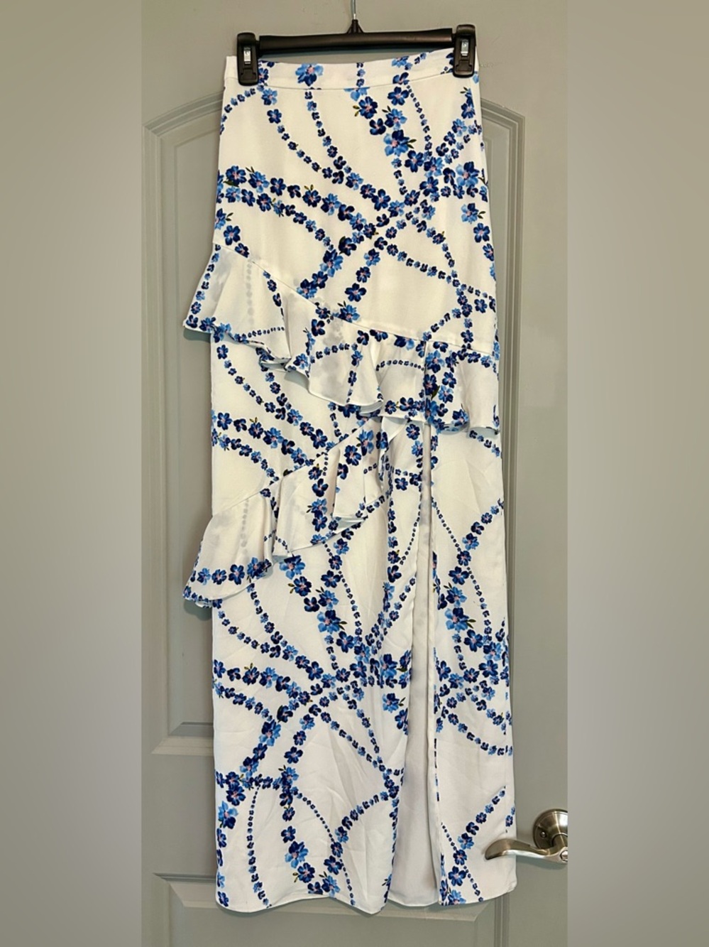 MISA Los Angeles White Blue Floral Ruffle Wrap Maxi Skirt XS NWT - Picture 4 of 5